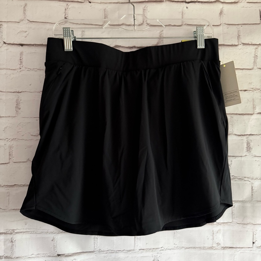 Women's Black Active Skort